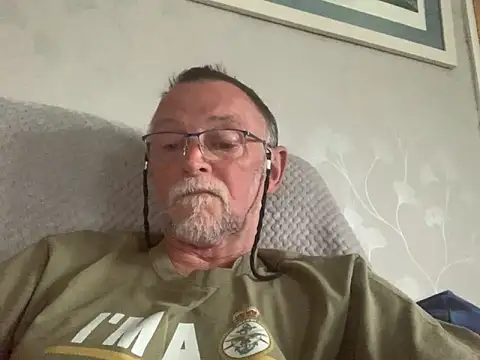 Moonraker64 online show from May 27, 7:32 pm