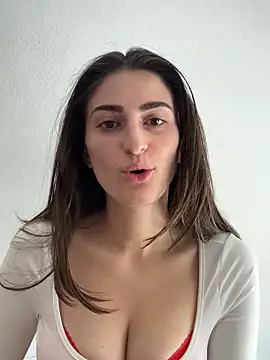 OliviaBaby- online show from May 13, 9:27 am