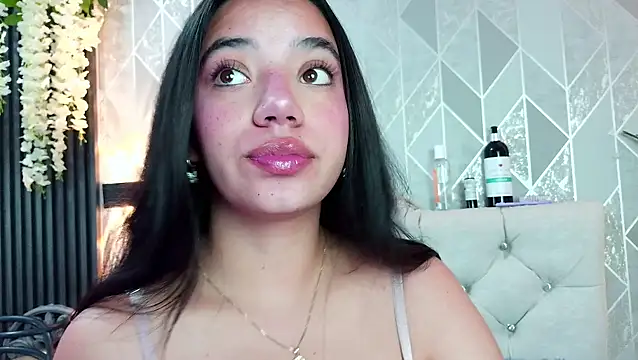 Zaira bonny online show from June 17, 3:00 pm
