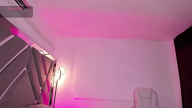 AmaraLewis online show from July 16, 1:08 pm