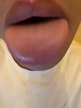 hotlips2026 online show from May 6, 12:03 am