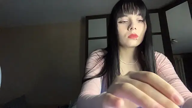gothicq online show from May 9, 6:11 pm