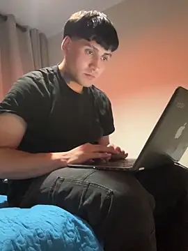 Tttwinee online show from May 5, 2:36 am
