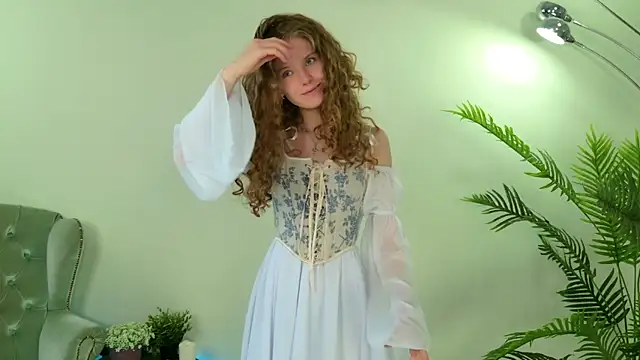 Mila Stain online show from May 7, 5:22 am