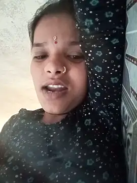 Snapshot of Student_garl_1 chatting on May 30, 12:55 pm Student garl 1 online show from May 30, 12:55 pm