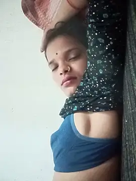 Snapshot of Student_garl_1 chatting on June 5, 12:15 am Student garl 1 online show from June 5, 12:15 am