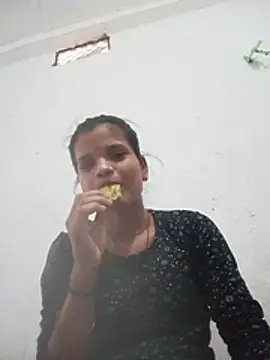 Snapshot of Student_garl_1 chatting on June 11, 7:27 am Student garl 1 online show from June 11, 7:27 am