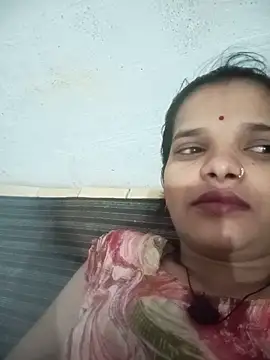 Snapshot of Student_garl_1 chatting on May 31, 2:34 pm Student garl 1 online show from May 31, 2:34 pm
