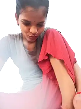 Snapshot of Student_garl_1 chatting on May 17, 1:33 pm Student garl 1 online show from May 17, 1:33 pm