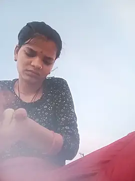 Snapshot of Student_garl_1 chatting on June 21, 1:50 pm Student garl 1 online show from June 21, 1:50 pm