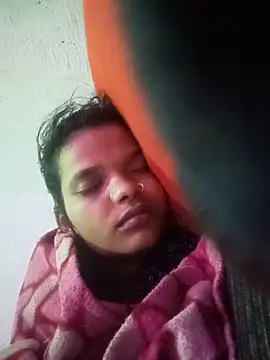 Snapshot of Student_garl_1 chatting on June 18, 12:20 am Student garl 1 online show from June 18, 12:20 am