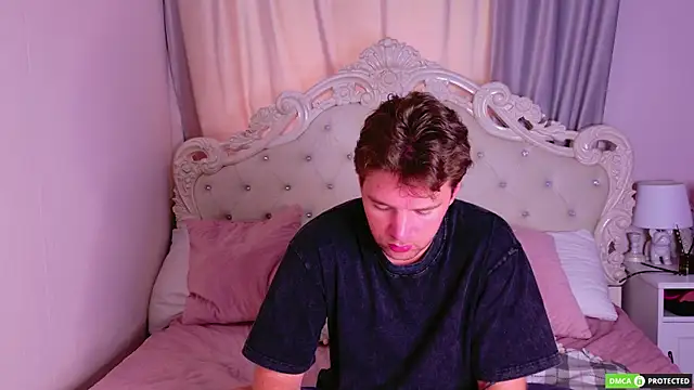 ArthurMeyers online show from May 26, 8:12 am