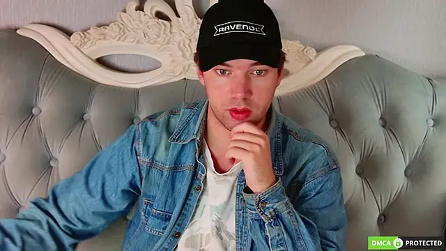 ArthurMeyers online show from June 11, 3:14 am