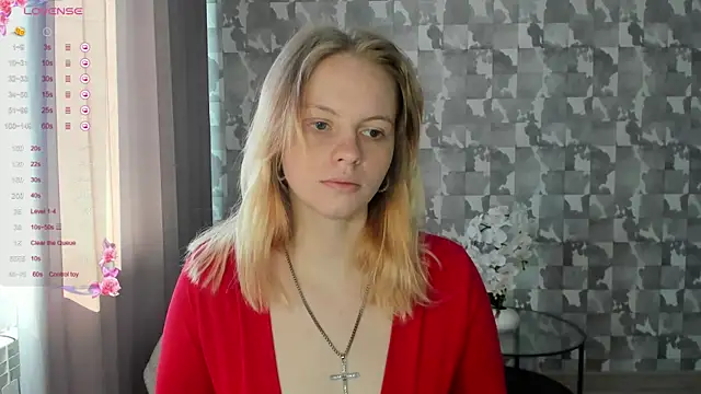L aura online show from May 5, 6:38 am