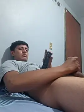 godiegocrz1709 online show from May 5, 10:40 am