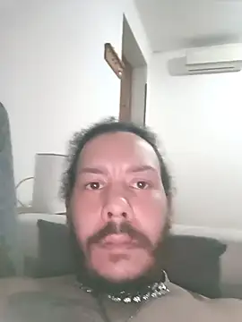 mettiu29 online show from May 9, 11:30 pm