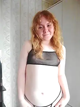 Snapshot of Alexalo0ve chatting on July 17, 9:39 am Alexalo0ve online show from July 17, 9:39 am