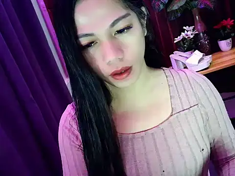 Snapshot of sexyfucksophia chatting on June 9, 5:52 am sexyfucksophia online show from June 9, 5:52 am