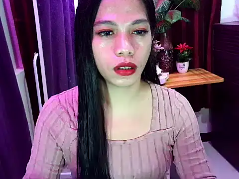 Snapshot of sexyfucksophia chatting on June 12, 6:55 am sexyfucksophia online show from June 12, 6:55 am