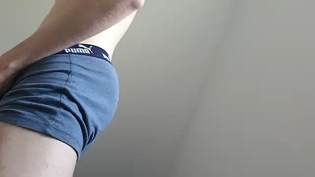 liamtwink online show from May 23, 1:43 pm