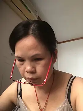 Snapshot of nidejiejie chatting on June 3, 3:40 am nidejiejie online show from June 3, 3:40 am