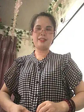 Snapshot of nidejiejie chatting on June 18, 1:04 am nidejiejie online show from June 18, 1:04 am