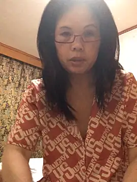 Snapshot of nidejiejie chatting on May 11, 2:45 pm nidejiejie online show from May 11, 2:45 pm