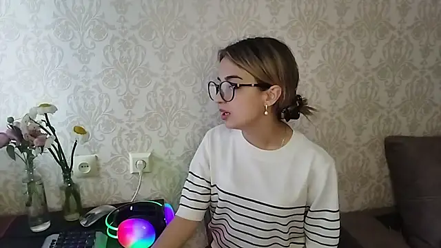By Mira online show from May 29, 3:51 pm