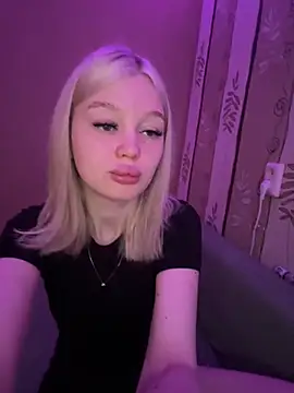 Velvet Doll  online show from June 5, 4:17 am