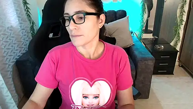 LUCYMILF SEXY online show from July 12, 2:07 pm