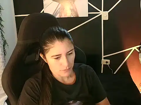 LUCYMILF SEXY online show from May 13, 12:23 pm
