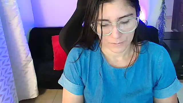 LUCYMILF SEXY online show from May 23, 2:49 pm