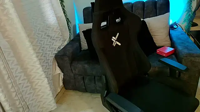 LUCYMILF SEXY online show from June 23, 5:55 pm