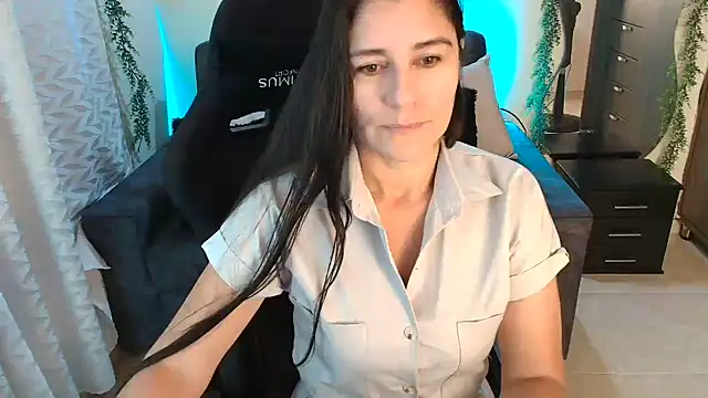 LUCYMILF SEXY online show from July 15, 10:55 am