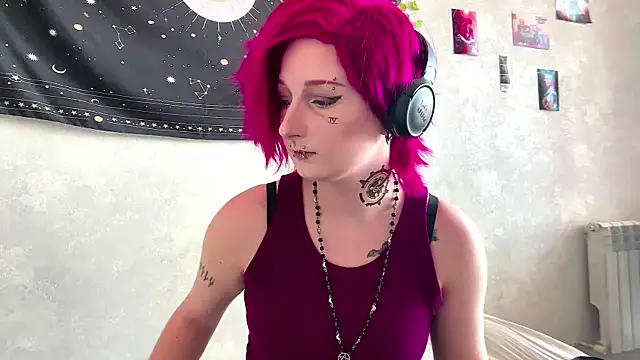 Playful Vi online show from May 4, 9:23 am