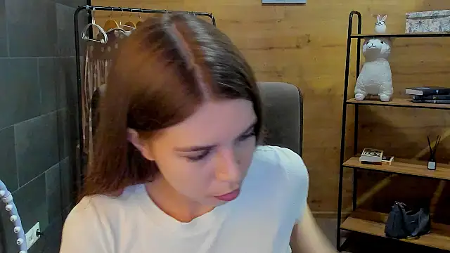 RuthhCox online show from May 15, 1:20 pm