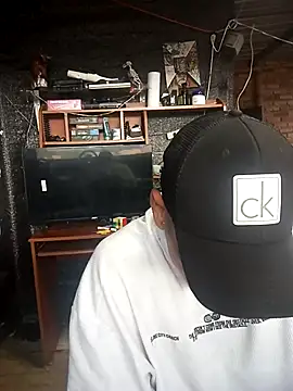 demoni0802 online show from May 3, 9:29 pm