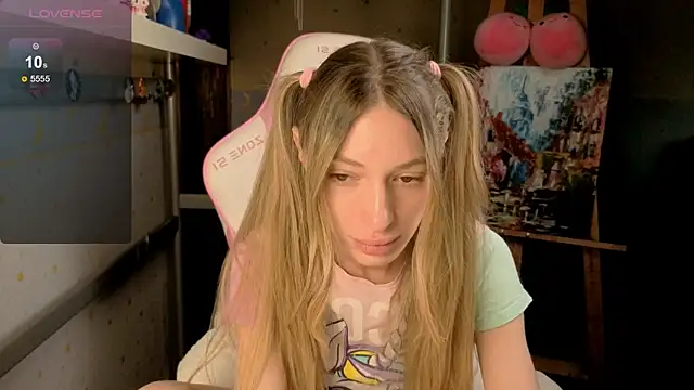 MiaMooonn online show from May 23, 5:34 pm