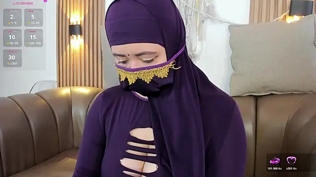 Snapshot of yasmin_dina chatting on May 26, 3:10 pm yasmin dina online show from May 26, 3:10 pm