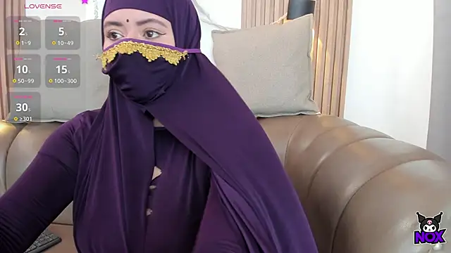 Snapshot of yasmin_dina chatting on May 21, 2:58 pm yasmin dina online show from May 21, 2:58 pm