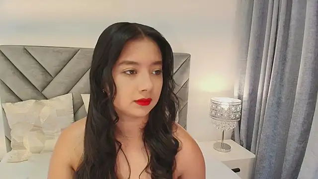 Snapshot of Scarlet_queen7 chatting on August 3, 6:25 pm Scarlet queen7 online show from August 3, 6:25 pm