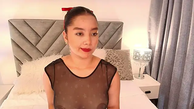 Snapshot of Scarlet_queen7 chatting on July 9, 6:51 pm Scarlet queen7 online show from July 9, 6:51 pm