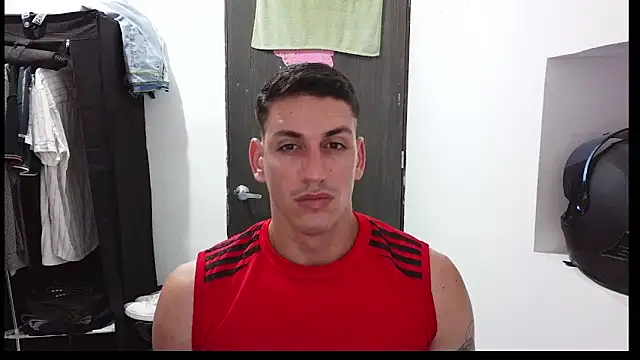 Snapshot of RaulRico chatting on June 4, 12:26 am RaulRico online show from June 4, 12:26 am