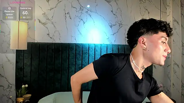 Spencerwhite  online show from May 29, 8:15 pm