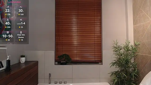 Spencerwhite  online show from May 28, 7:53 pm