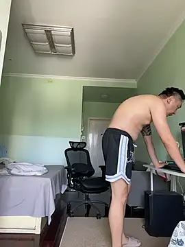 mrcake666 online show from July 3, 7:37 am