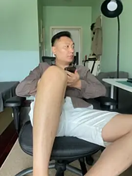 mrcake666 online show from June 22, 6:32 am