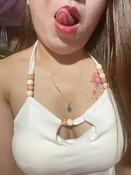 Poppy dogy online show from May 12, 1:28 pm