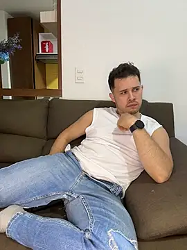 santistart online show from May 31, 3:45 am