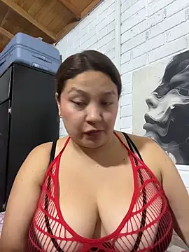 Snapshot of Arya_Rose69 chatting on May 29, 1:28 pm Arya Rose69 online show from May 29, 1:28 pm